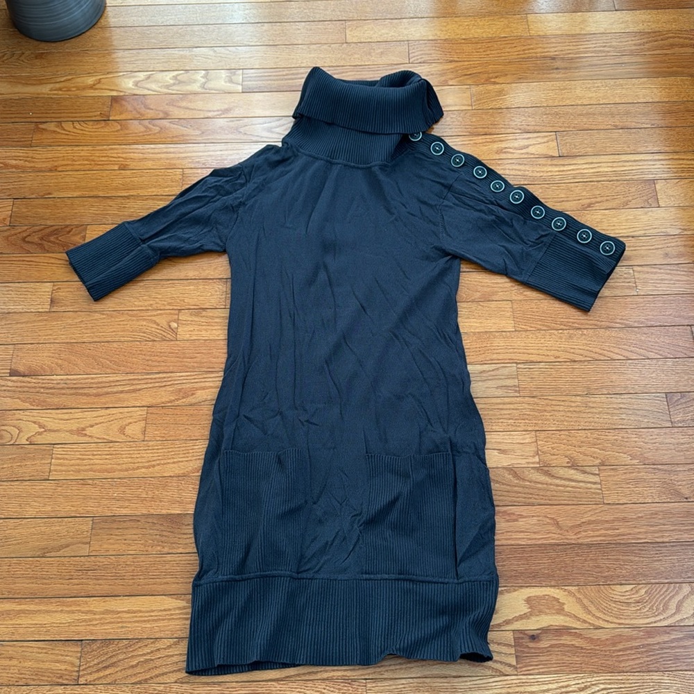 Catherine Malandrino maternity funnel neck dress with buttons size M
